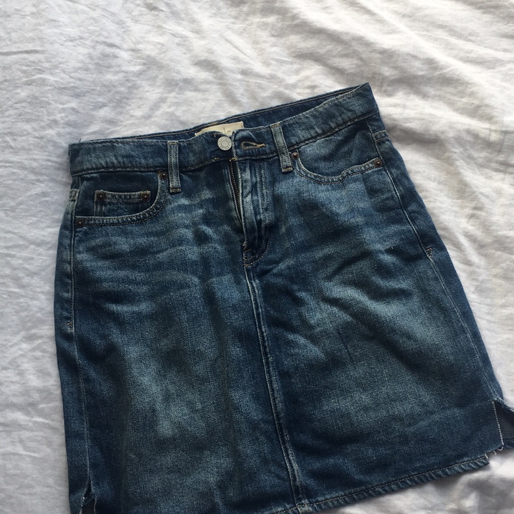 Gap jean skirt